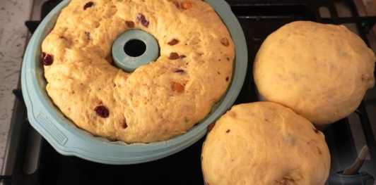 Фото приготовления рецепта: Польский пасхальный кулич на нутряном жире и сливочном масле - шаг №18