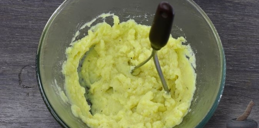 Фото приготовления рецепта: Постные картофельные ушки с овощами - шаг №16