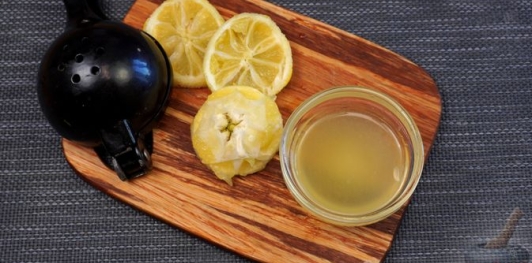 Фото приготовления рецепта: Постный лимонный кекс с глазурью - шаг №13