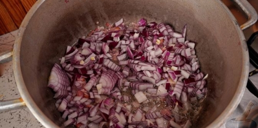 Фото приготовления рецепта: Рагу с бараниной и фасолью - шаг №6