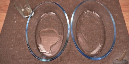 Фото приготовления рецепта: Рис с мясом и черемшой (в духовке) - шаг №7