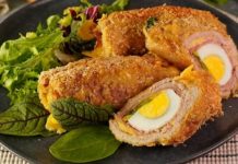 Рулетики из свинины с яйцами, ветчиной, сыром и черемшой