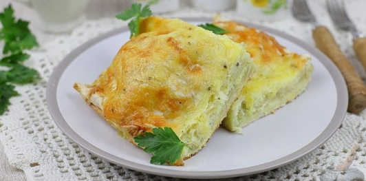 Фото приготовления рецепта: Рыба, запечённая в лаваше, с помидором и маринованным луком - шаг №19