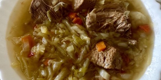 Фото приготовления рецепта: Щи из свежей капусты - шаг №5