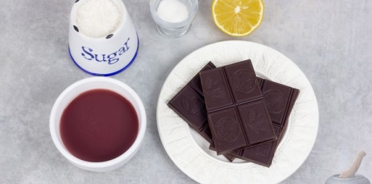 Фото приготовления рецепта: Шоколадный мусс на аквафабе - шаг №1