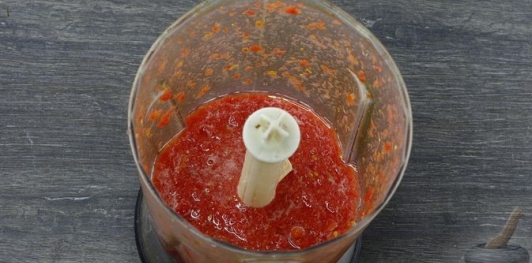 Фото приготовления рецепта: Суп с фаршем и нутом - шаг №6