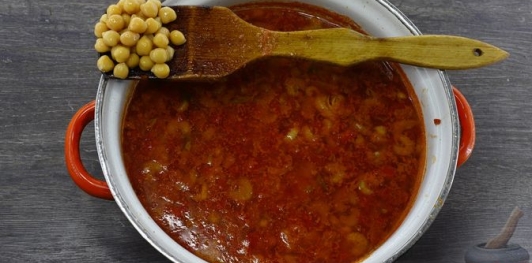 Фото приготовления рецепта: Суп с фаршем и нутом - шаг №15