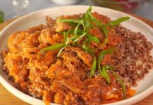 Свинина в луковом соусе