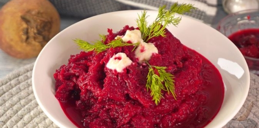 Фото приготовления рецепта: Свёкла с вишнями - шаг №13