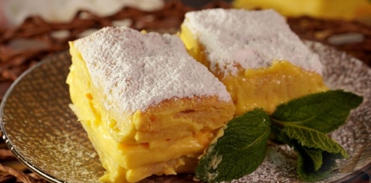 Фото приготовления рецепта: Торт "Кремеш" - шаг №20