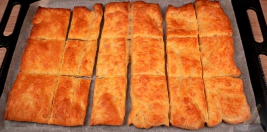 Фото приготовления рецепта: Торт "Кремеш" - шаг №5