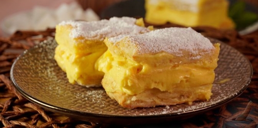 Фото приготовления рецепта: Торт "Кремеш" - шаг №21