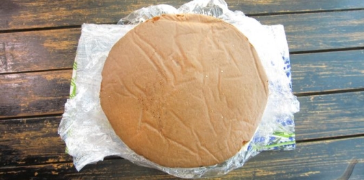 Фото приготовления рецепта: Торт "Сметанник" на сгущённом молоке - шаг №31