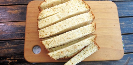 Фото приготовления рецепта: Торт "Сметанник" на сгущённом молоке - шаг №23