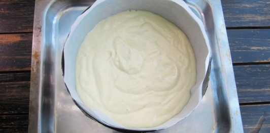 Фото приготовления рецепта: Торт "Сметанник" на сгущённом молоке - шаг №12