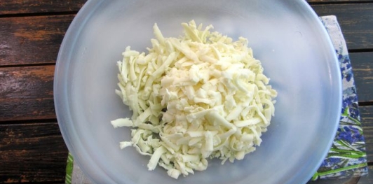 Фото приготовления рецепта: Творожные хачапури с фетой и сулугуни - шаг №8