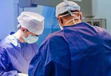 Подмосковные врачи спасли мужчину с опухолью в мочевом пузыре