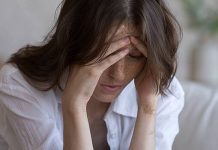 Врач Тяжельников объяснил, как низкое атмосферное давление влияет на самочувствие