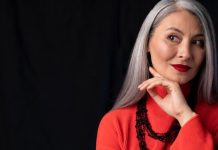 Корни больше не выдают возраст: быстрый способ скрыть седину без салона