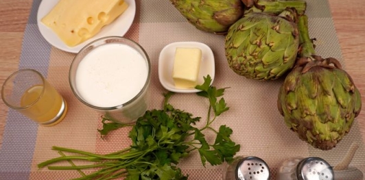 Фото приготовления рецепта: Артишоки, запечённые с сыром и сливками - шаг №1