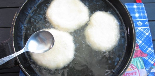 Фото приготовления рецепта: Беляши из дрожжевого теста - шаг №26