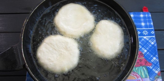 Фото приготовления рецепта: Беляши из дрожжевого теста - шаг №24