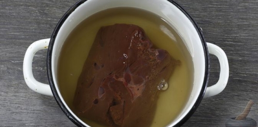 Фото приготовления рецепта: Cалат "Пасхальный венок" - шаг №3