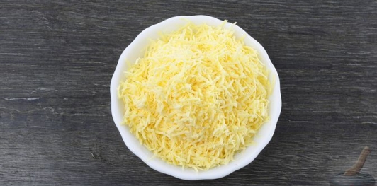 Фото приготовления рецепта: Cалат "Пасхальный венок" - шаг №11