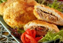 Кармашки из свинины с лечо