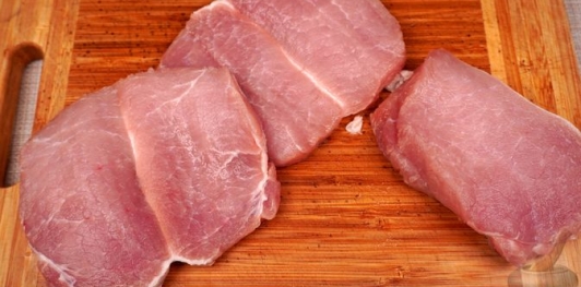 Фото приготовления рецепта: Кармашки из свинины с лечо - шаг №12