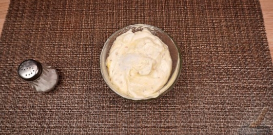 Фото приготовления рецепта: Карп, фаршированный грибами (в духовке) - шаг №22