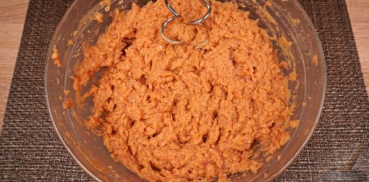 Фото приготовления рецепта: Карп, фаршированный грибами (в духовке) - шаг №16