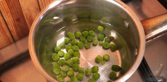 Фото приготовления рецепта: Карп заливной - шаг №4