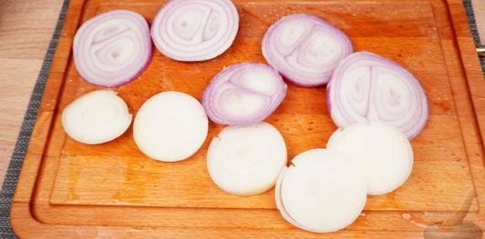 Фото приготовления рецепта: Крем-суп из запечённых помидоров, перца, лука и чеснока - шаг №3