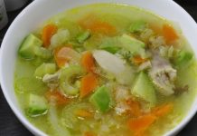 Куриный суп с рисом и авокадо