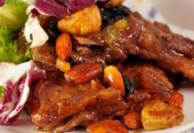 Кузу мутанджана — баранина с миндалем и сухофруктами