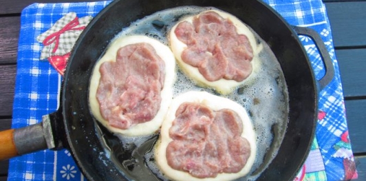 Фото приготовления рецепта: Ленивые беляши - шаг №20