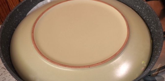 Фото приготовления рецепта: Ленивый сырный хачапури на сковороде - шаг №16