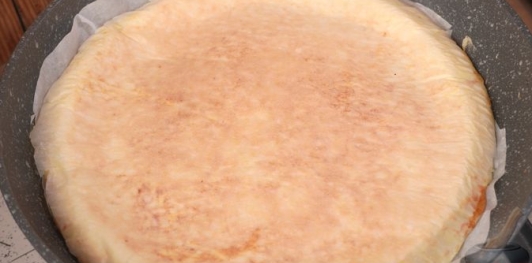 Фото приготовления рецепта: Ленивый сырный хачапури на сковороде - шаг №18