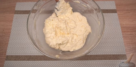 Фото приготовления рецепта: Ленивый сырный хачапури на сковороде - шаг №9