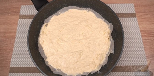 Фото приготовления рецепта: Ленивый сырный хачапури на сковороде - шаг №10