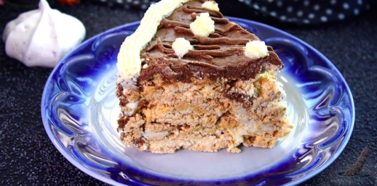 Фото приготовления рецепта: Ленивый торт "Киевский" (без выпечки) - шаг №20