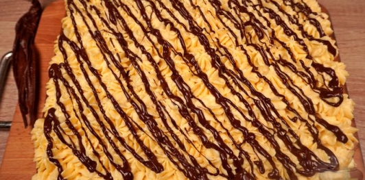 Фото приготовления рецепта: Маковый торт c масляно-заварным кремом - шаг №22