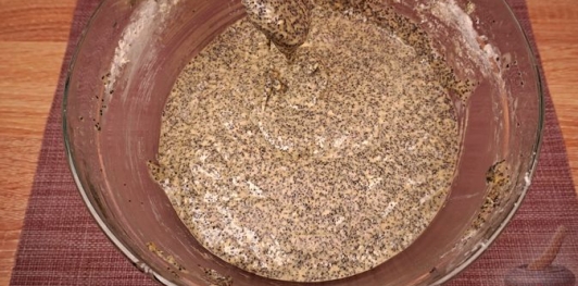 Фото приготовления рецепта: Маковый торт c масляно-заварным кремом - шаг №8