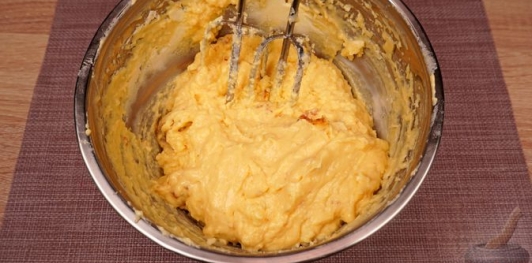 Фото приготовления рецепта: Маковый торт c масляно-заварным кремом - шаг №18