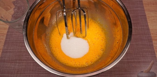 Фото приготовления рецепта: Маковый торт c масляно-заварным кремом - шаг №11