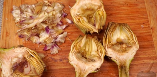 Фото приготовления рецепта: Маринованные артишоки - шаг №3