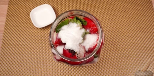 Фото приготовления рецепта: Маринованный редис - шаг №11