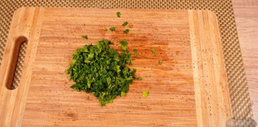 Фото приготовления рецепта: Мясные котлеты с зелёной чечевицей - шаг №8