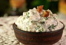 Намазка из лабне и белого сыра с черемшой (хайдари)